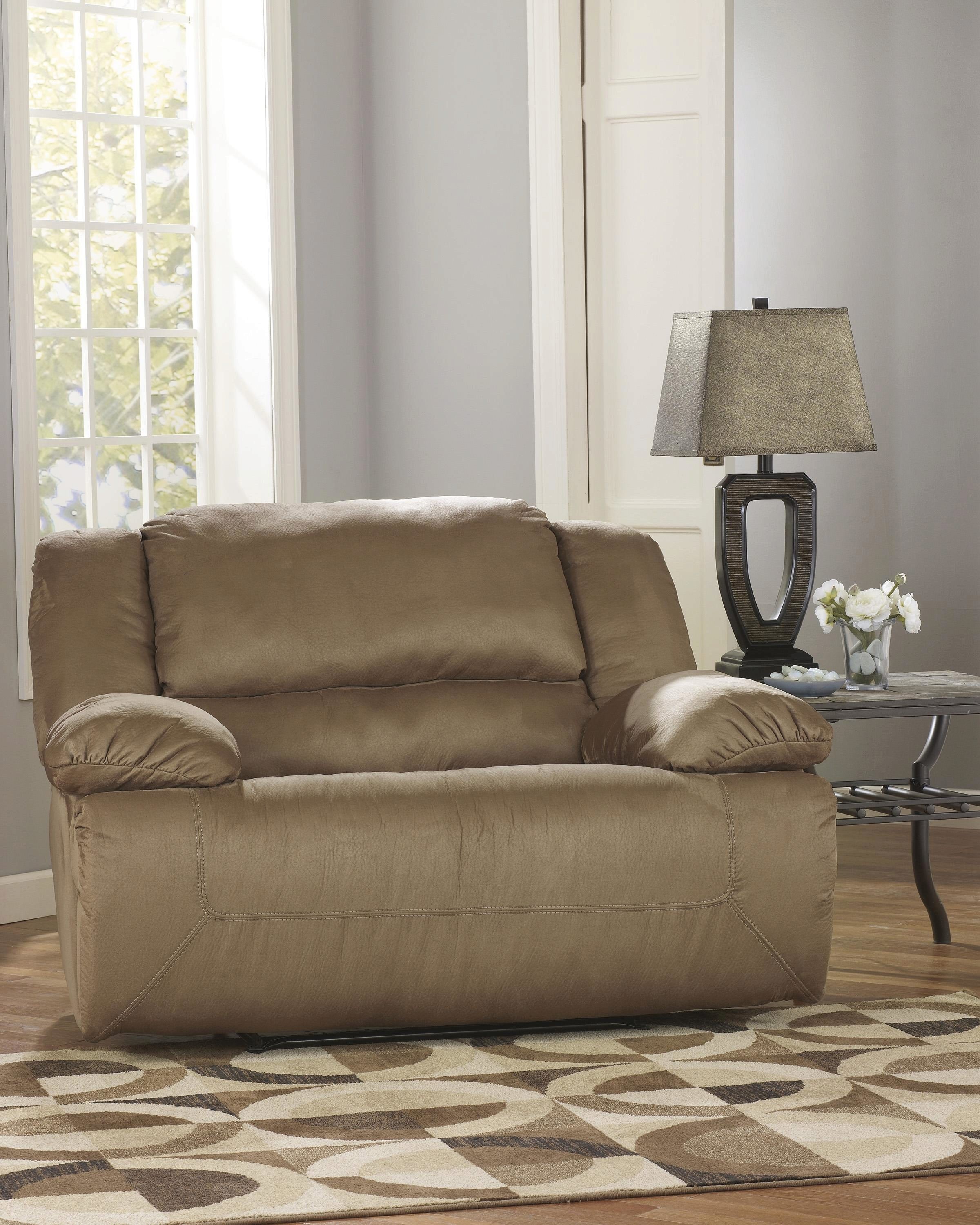 Wide seat store power recliner