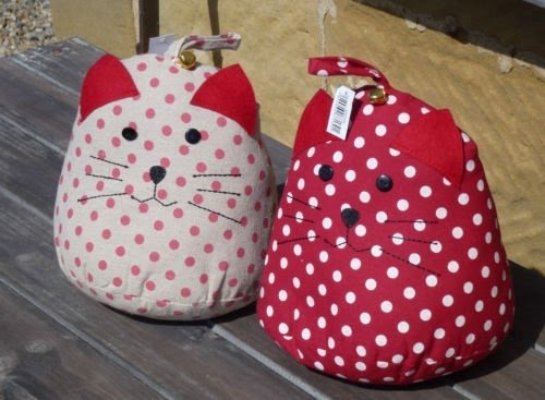 Vintage shabby chic polka dot red cream spotty cat with