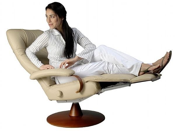 ergonomic living room recliner