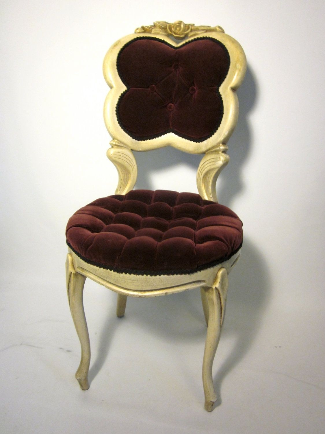 Adjustable height vanity chair