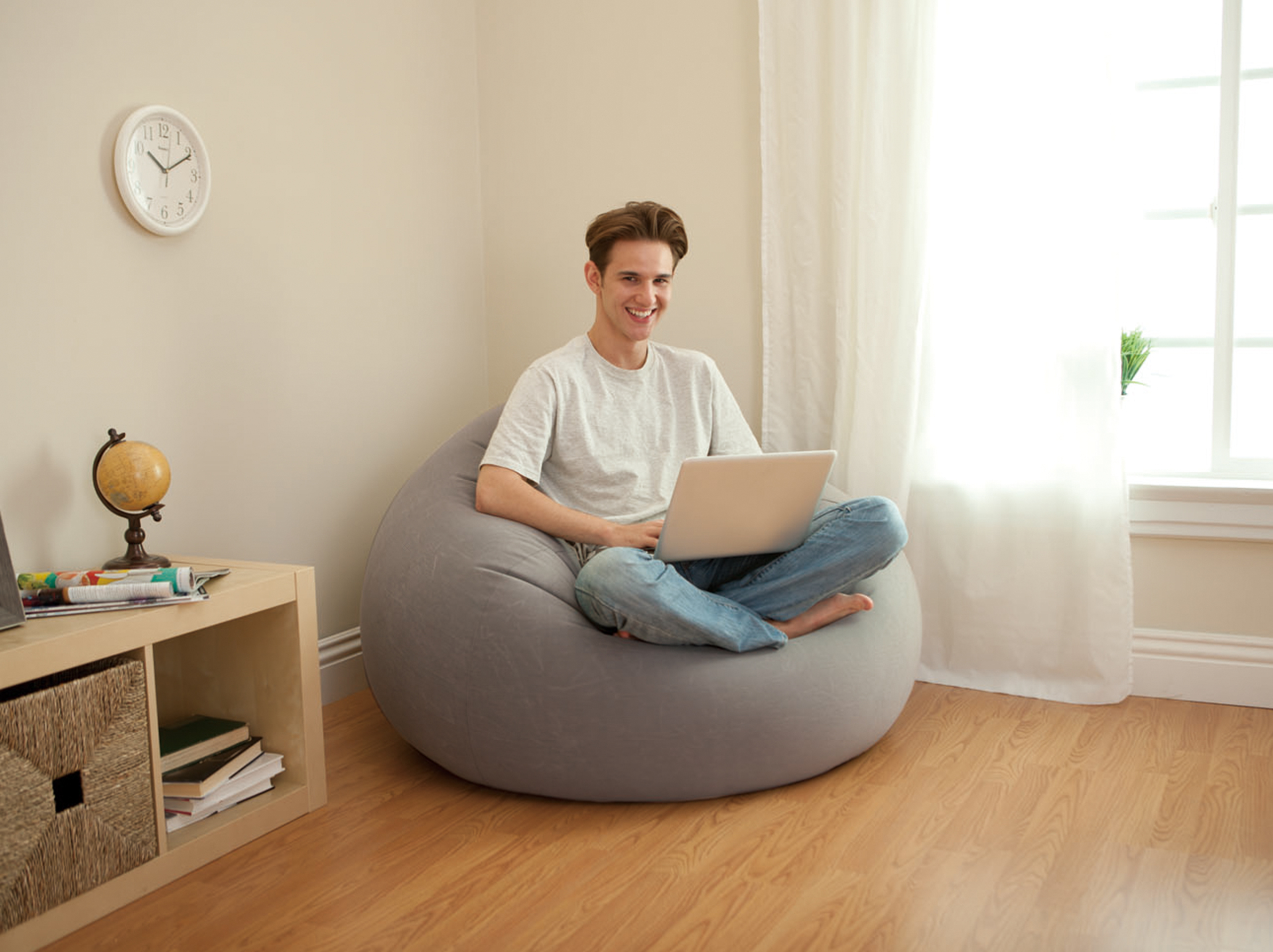 Most Comfortable Chairs for Watching TV - Foter