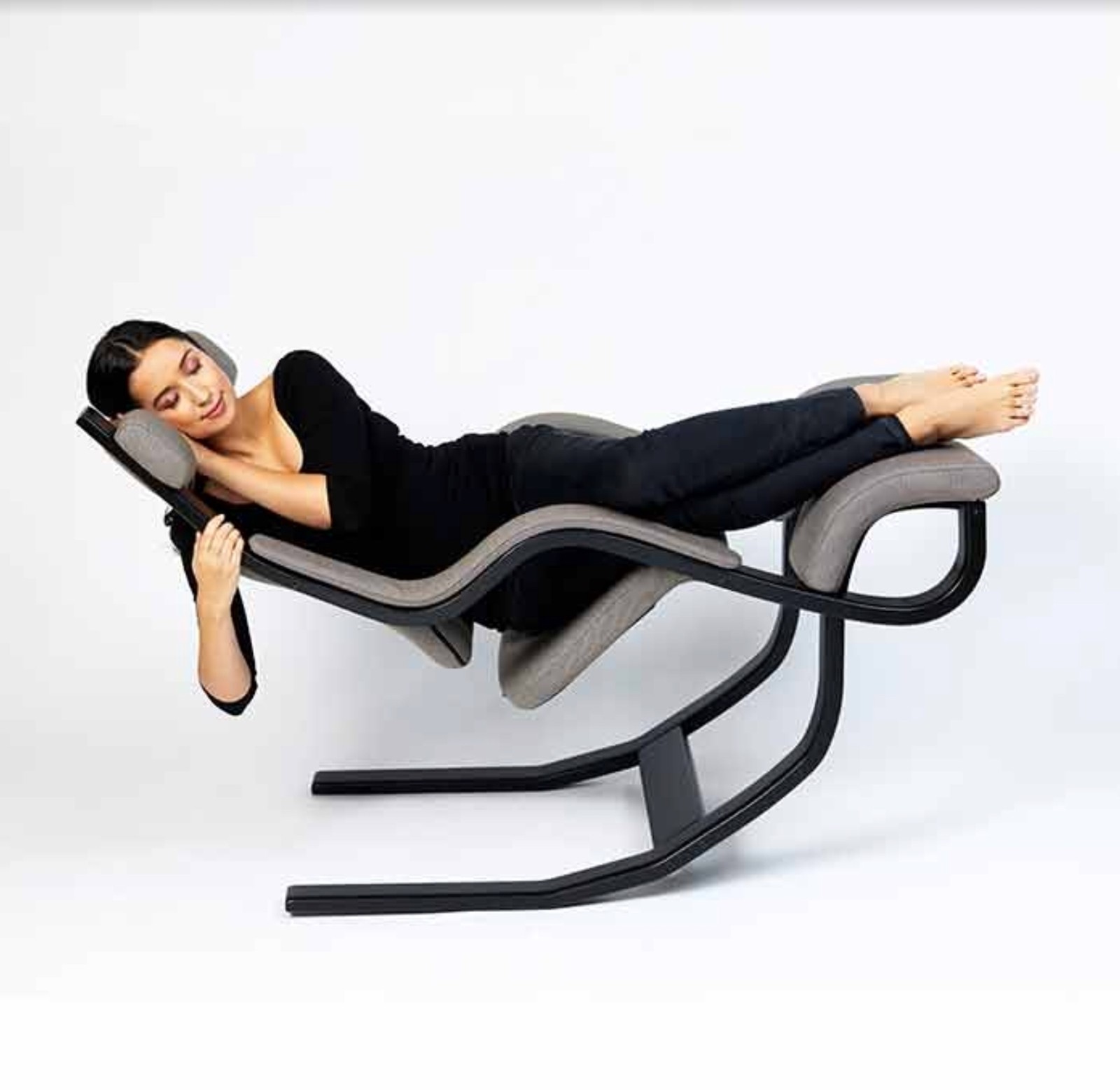 Zero gravity chair lay on stomach