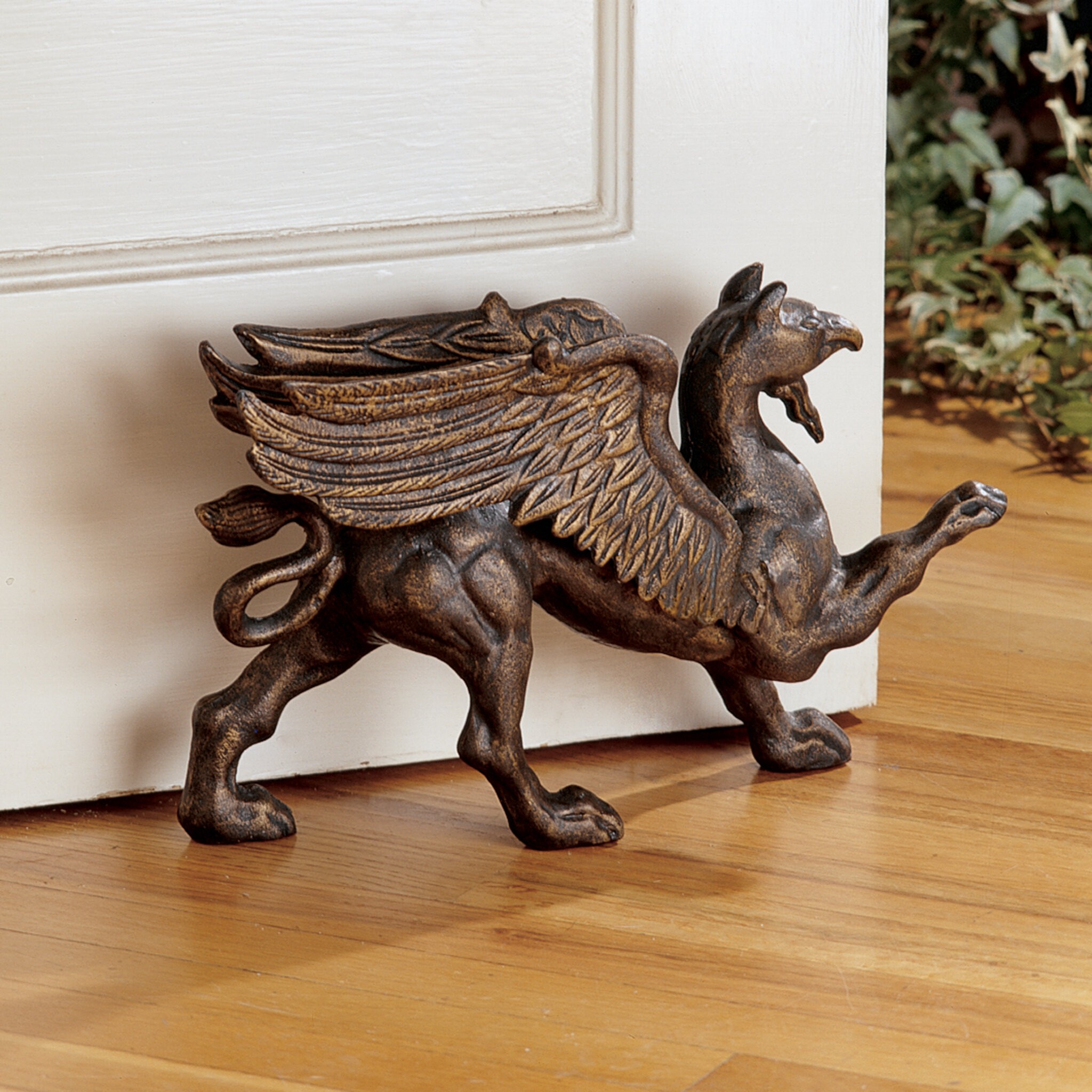 Design Toscano The Growling Griffin Foundry Iron Doorstop