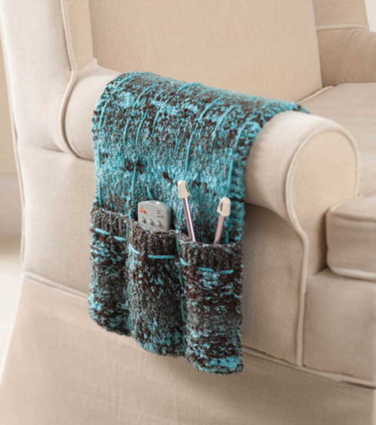 Crochet remote caddy pattern