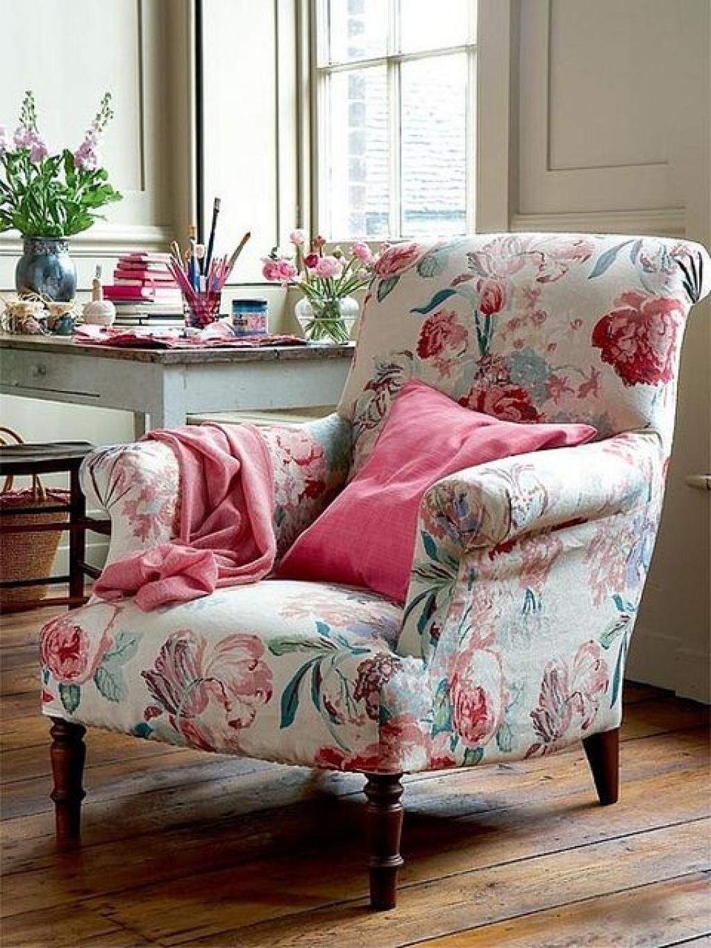 Pink on sale floral chair