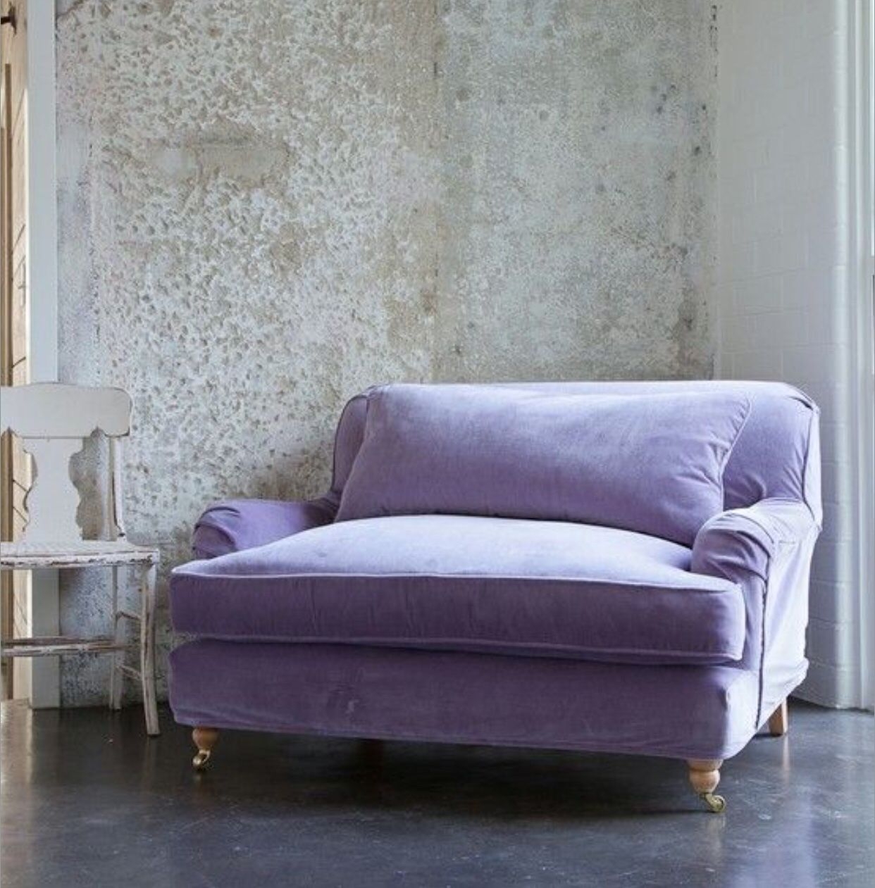 purple velvet lounge chair