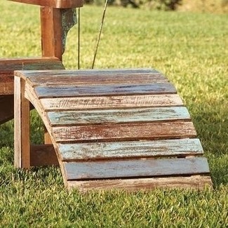 Inspiration For My Next Project Found 2 Adirondack Stools On The Curb Just Need To Be Powerwashed And Distressed ?s=t3