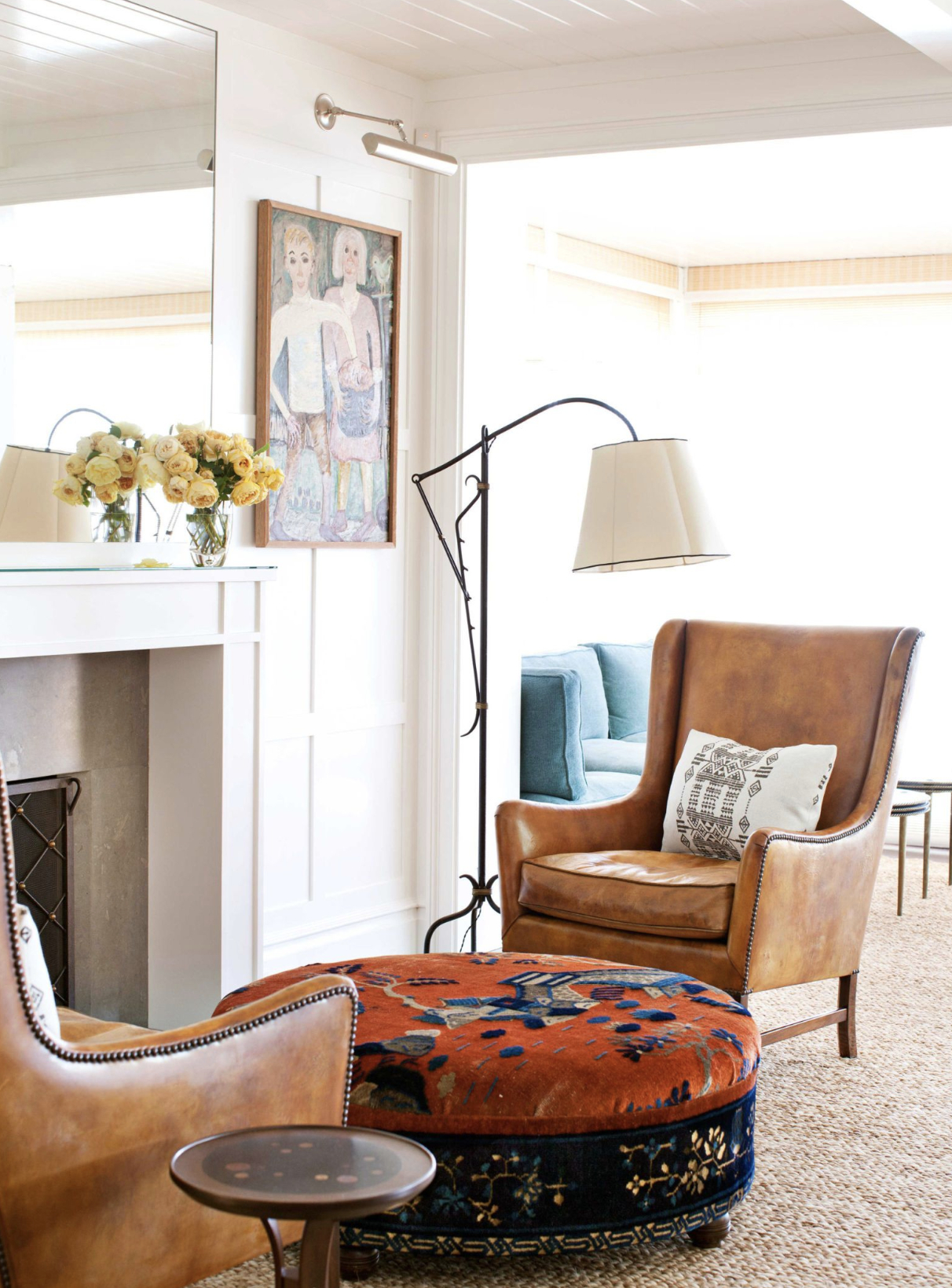 Narrow accent chair