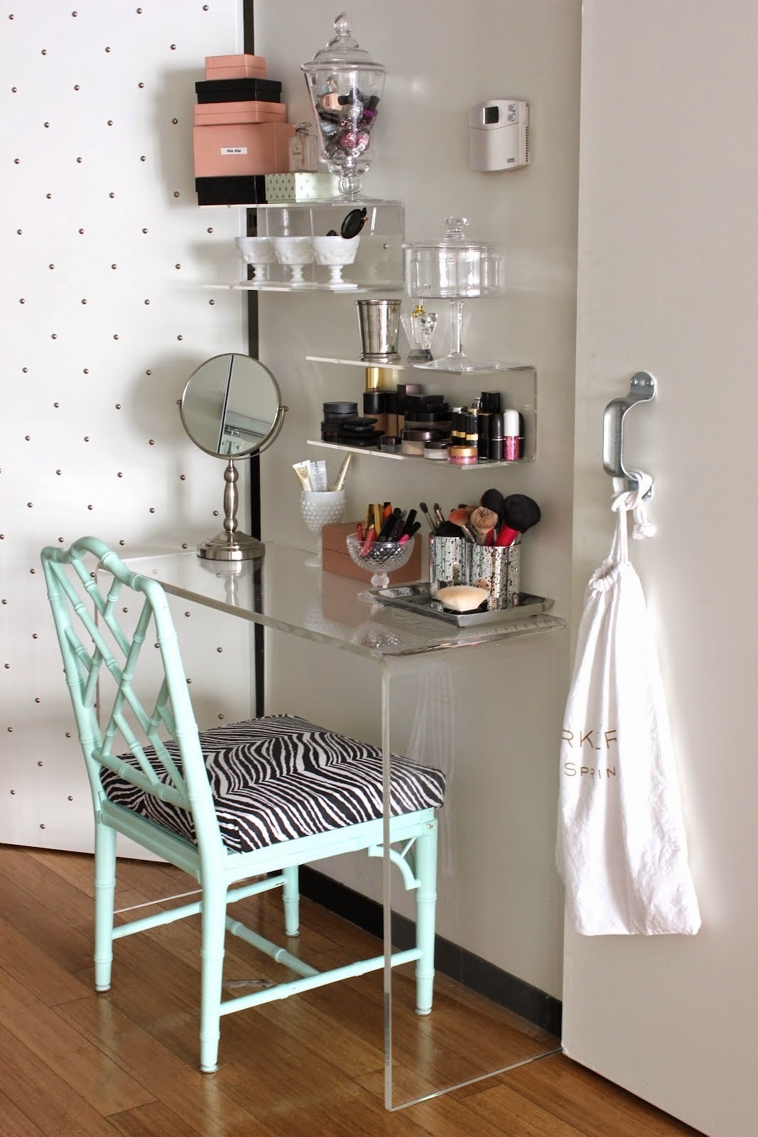 Small Vanity Table For Bedroom - Foter