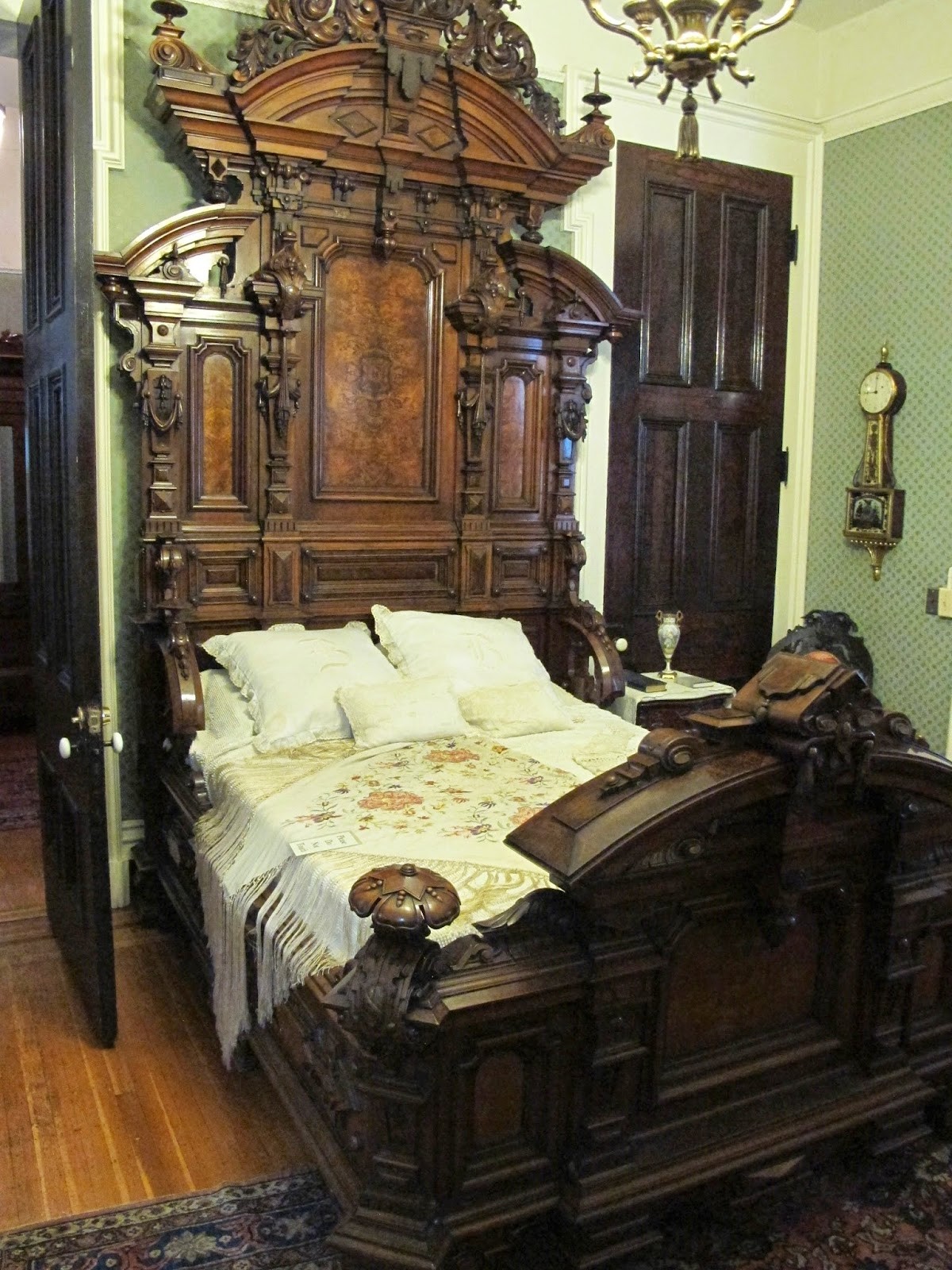 Bed from bedroom set manufactured in louisville kentucky by the
