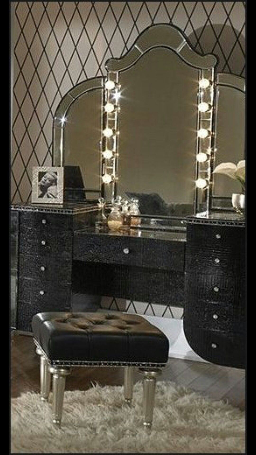 50+ Best Makeup Vanity Table With Lights - Ideas on Foter