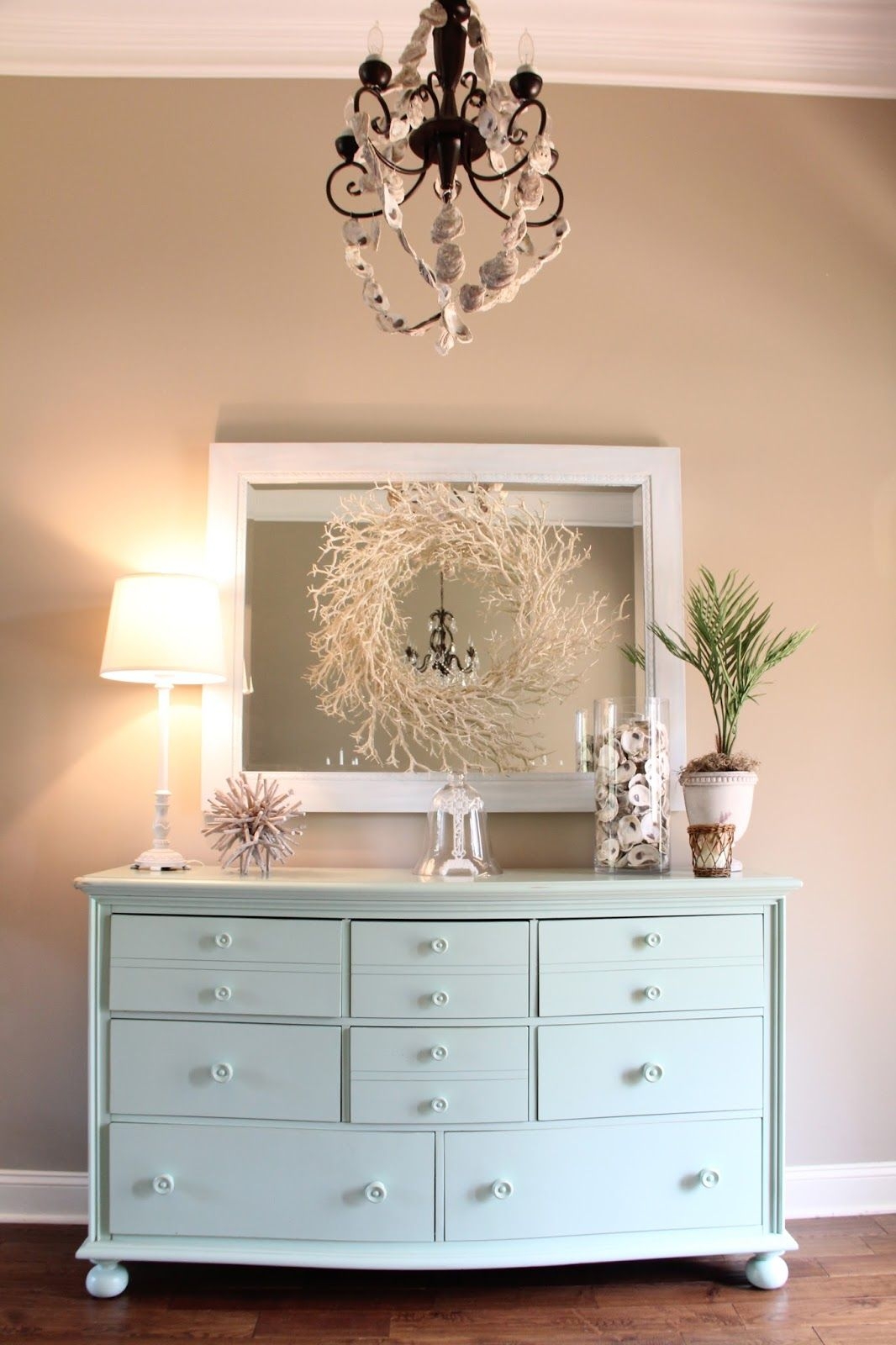 White cottage dresser 2