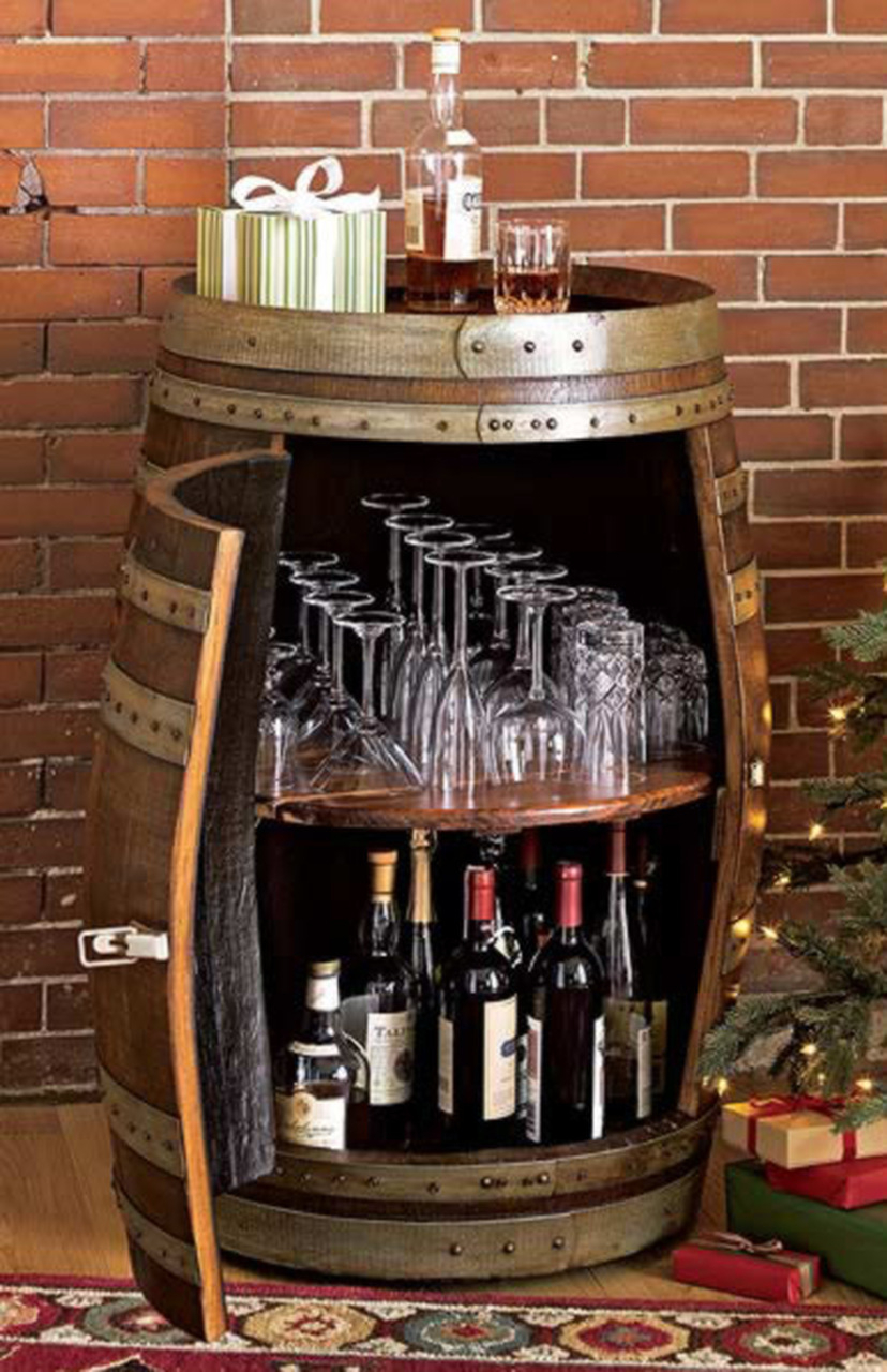 This is a portable bar. what?!  Home bar accessories, Mini bar