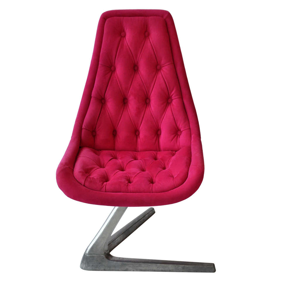 Pink desk chair with arms