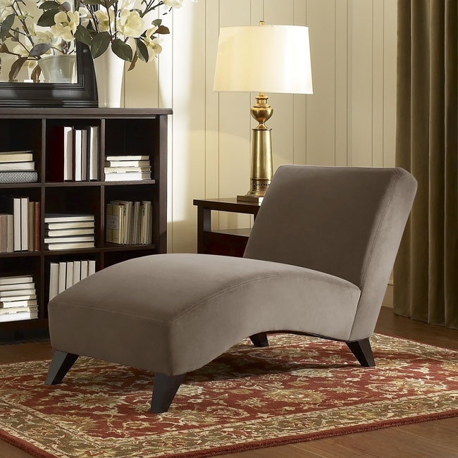With sturdy hardwood legs and comfortable curves this bella chaise
