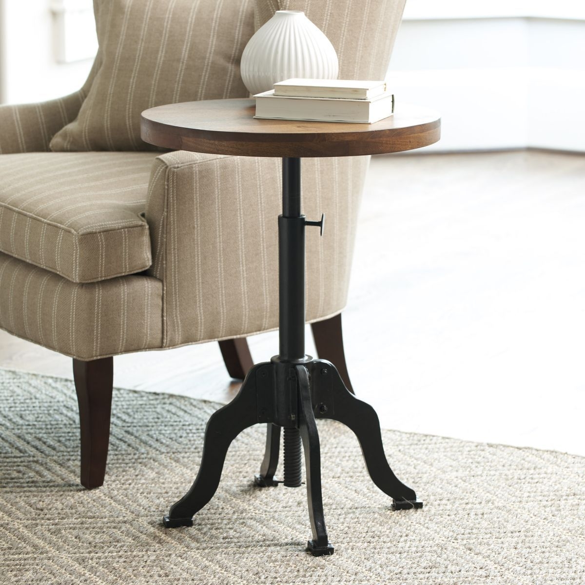 Adjustable Side Table Foter