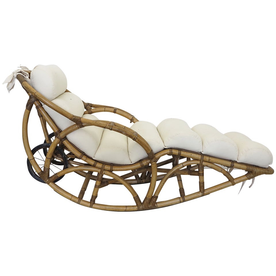 Vintage rattan chaise lounge rocking chair circa 1930s