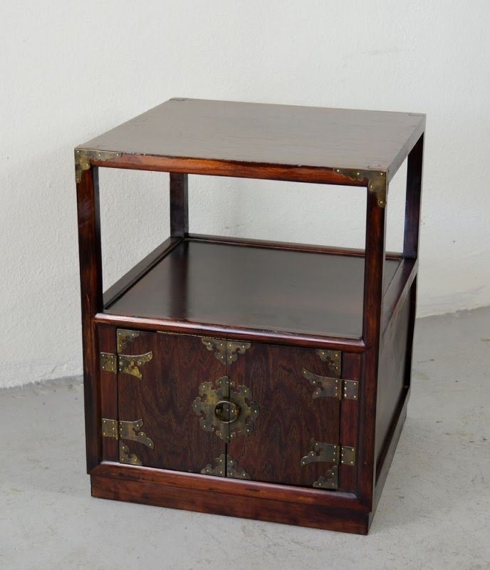 Asian end table or night stand
