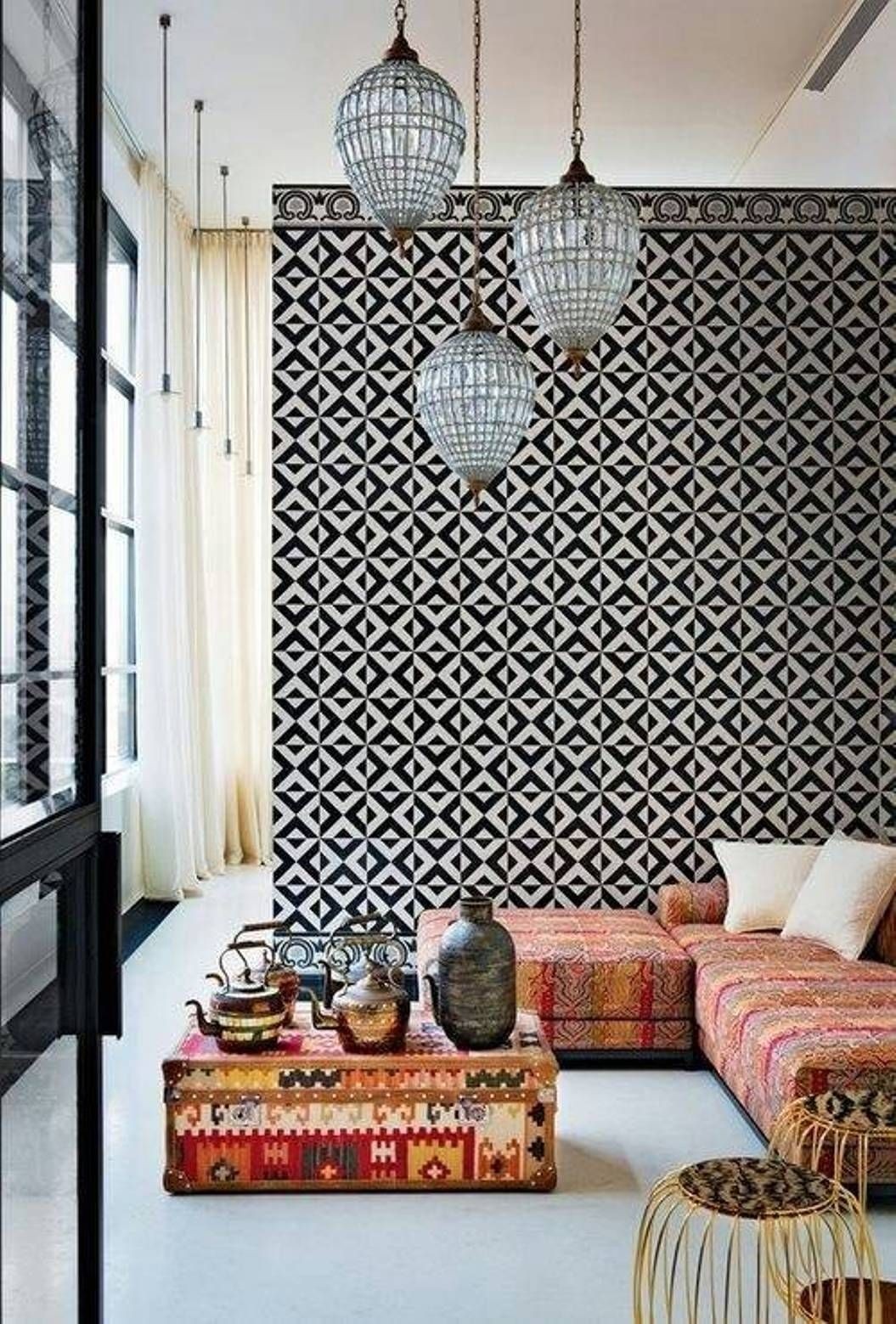 Moroccan decor living room