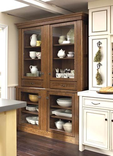 Free standing kitchen cabinet