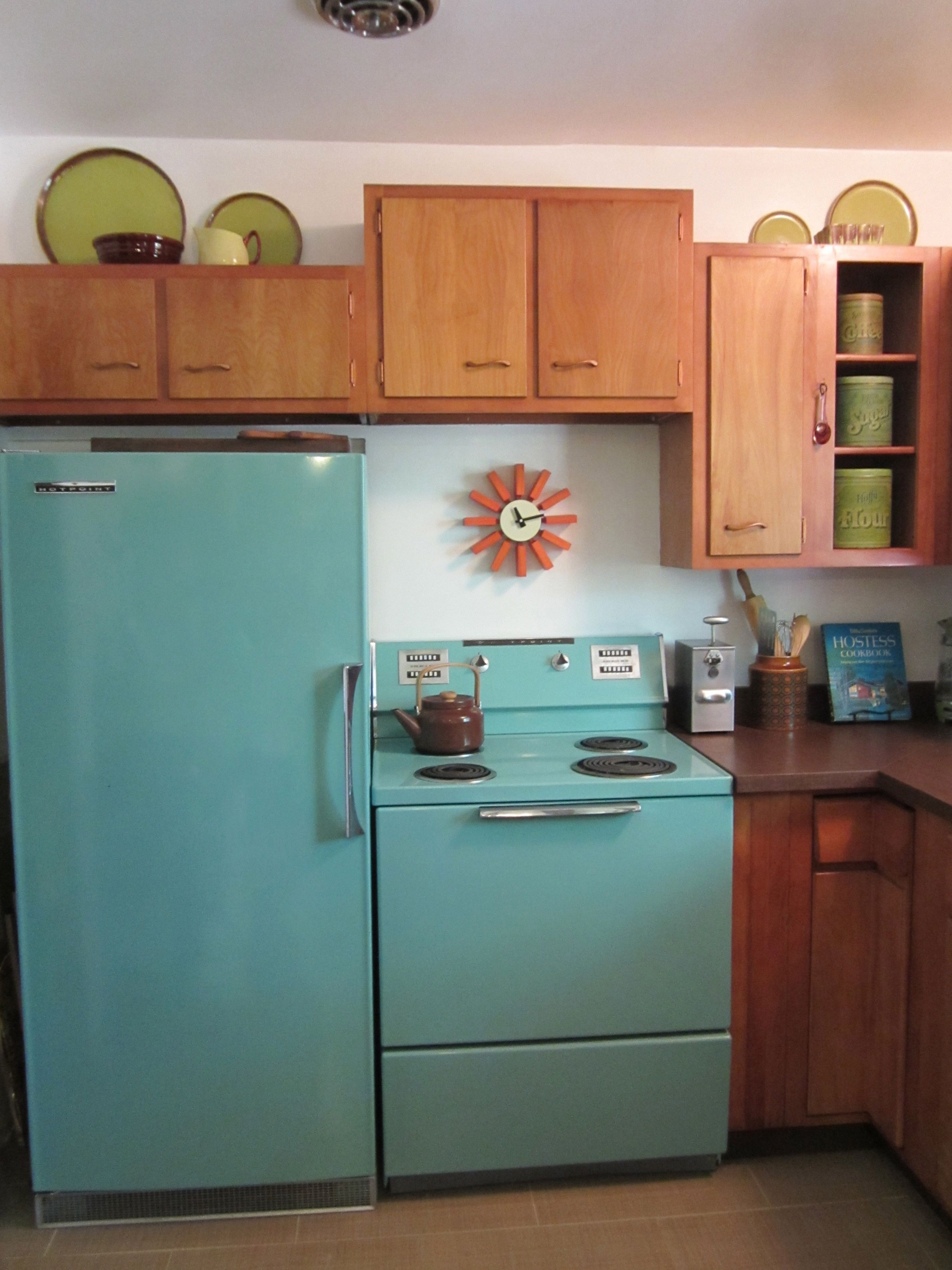 Birch Cabinets Ideas On Foter   I Had These Exact Cabinets In My Second Home I Love The Look And Feel Of Birch Those Copper Handles Are Classics 