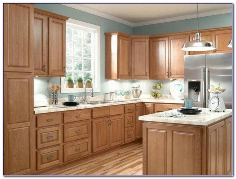 Kitchen color schemes with oak cabinets
