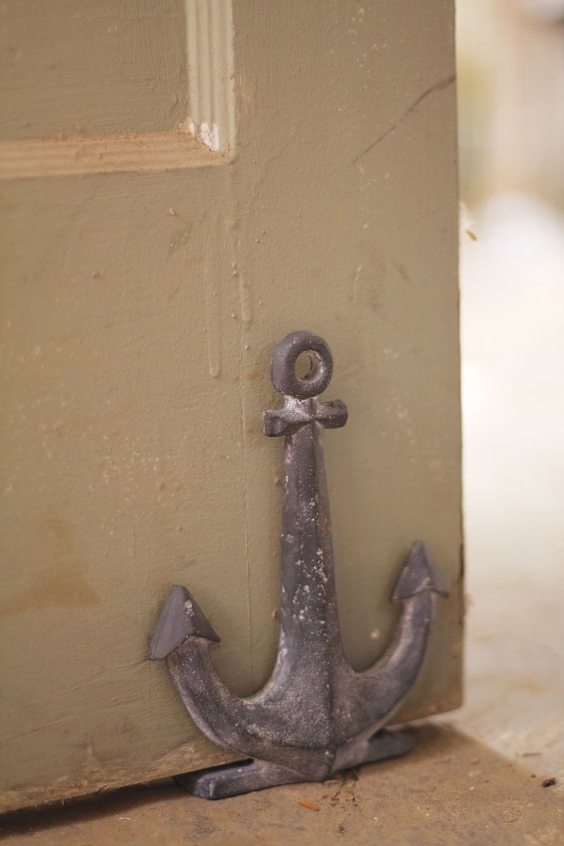 Nautical anchor door stop