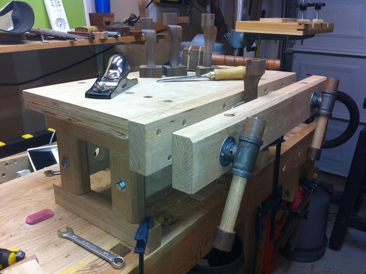 Portable Work Bench And Vise