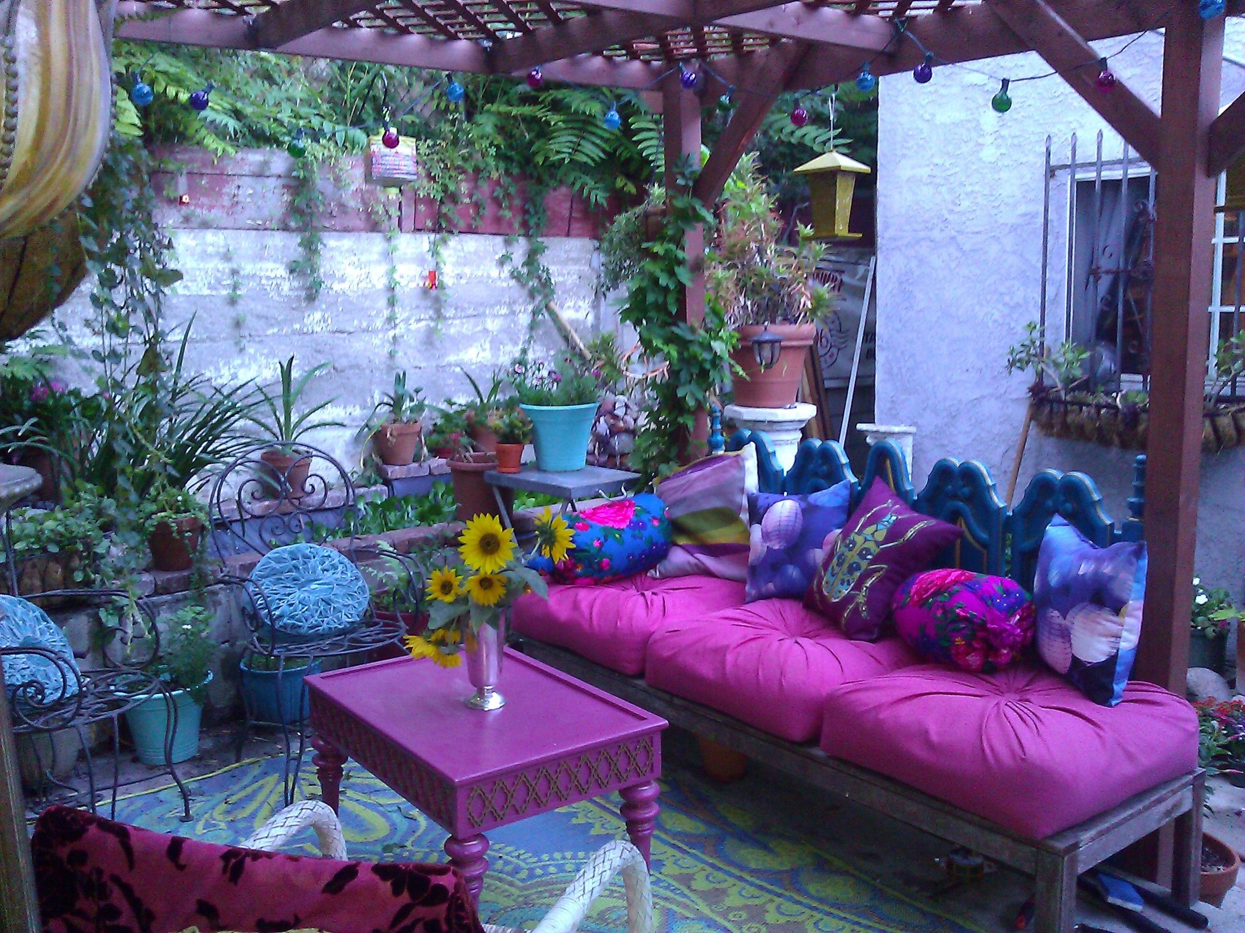 Garden Furniture Cushion-D Pad Cushion for Plastic Garden Chair in Purple 