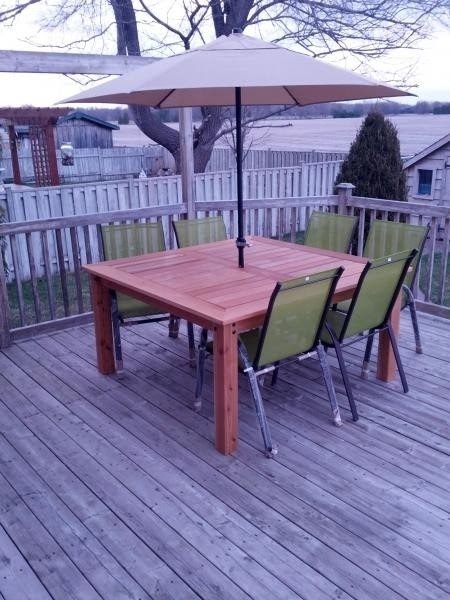 Cedar patio table 14