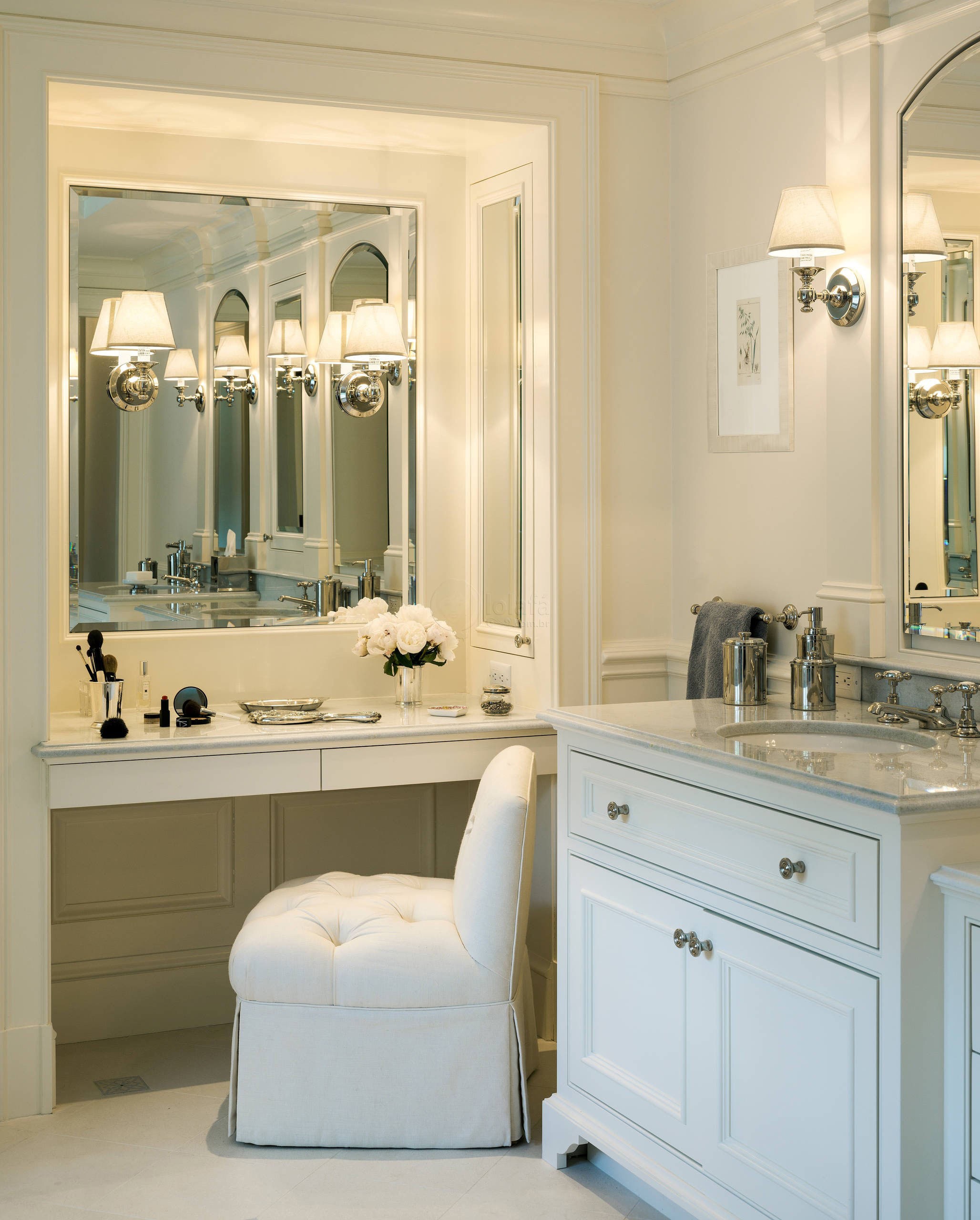 Bathroom vanity best sale chairs and stools