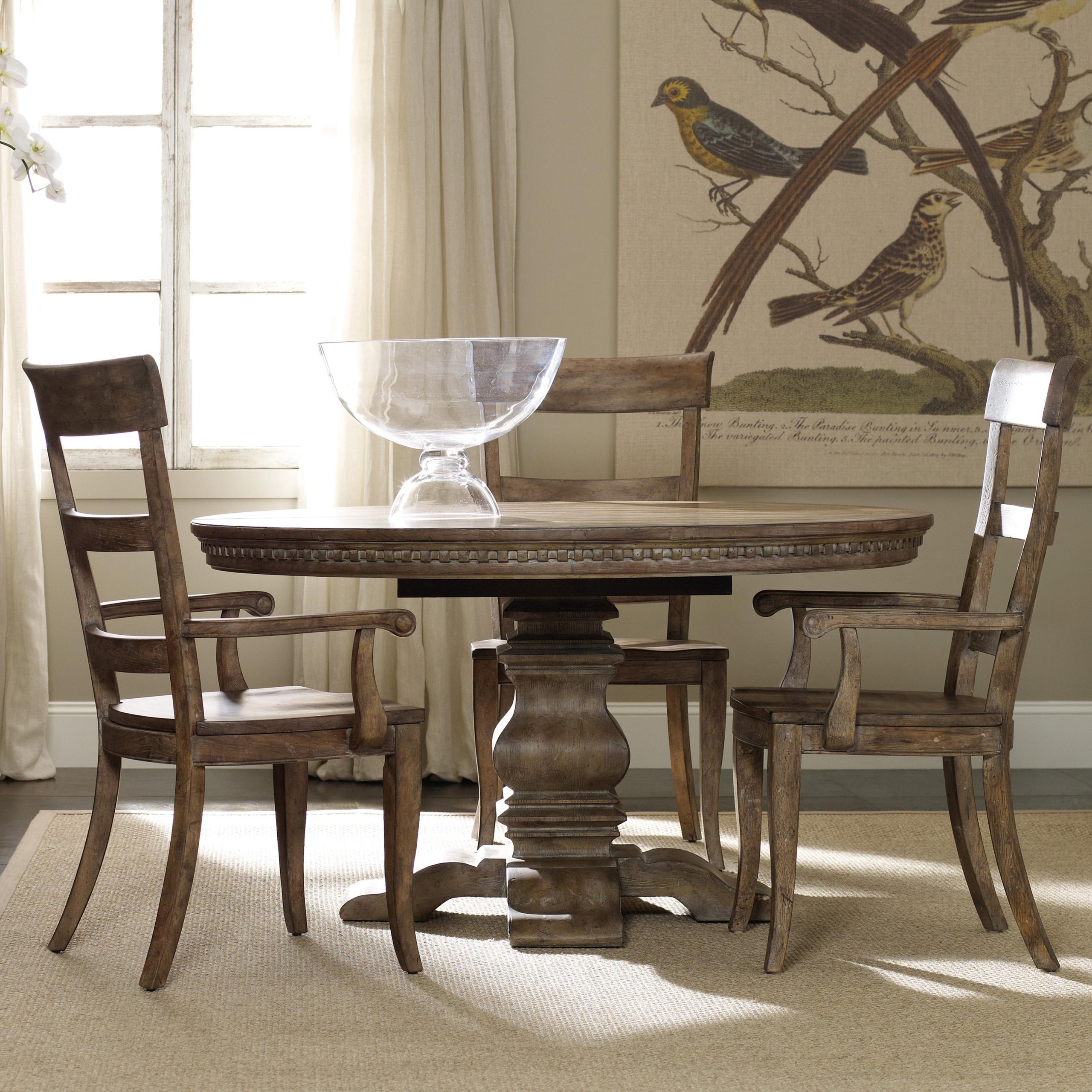 Oval dining table with leaf