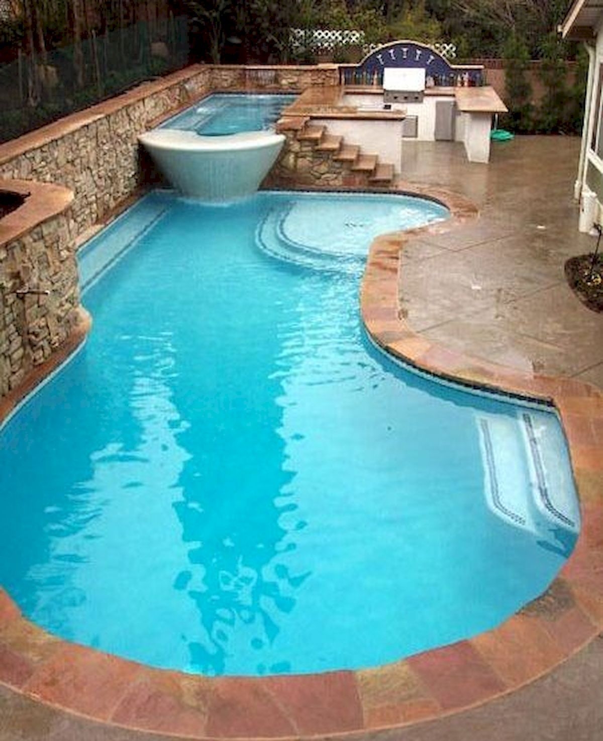 Pool with hot tub 19