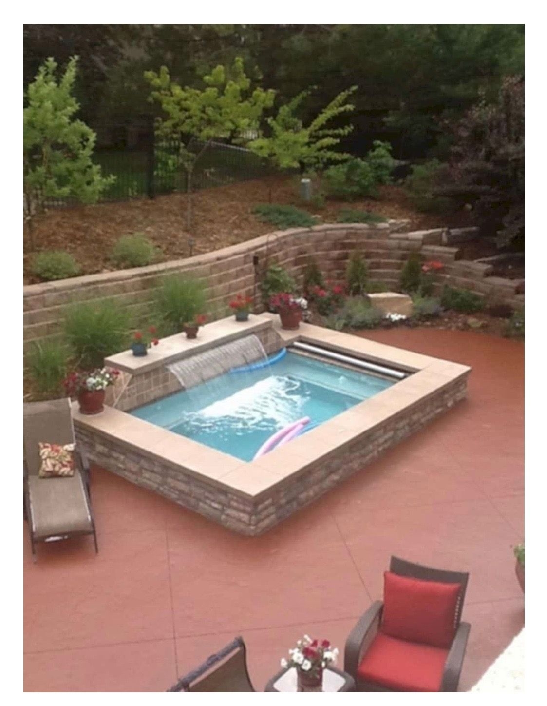 Pool with hot tub 24