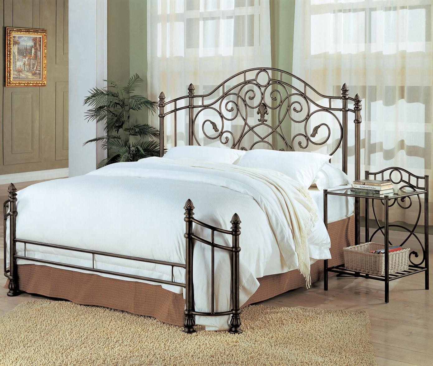 Wrought iron sleigh bed
