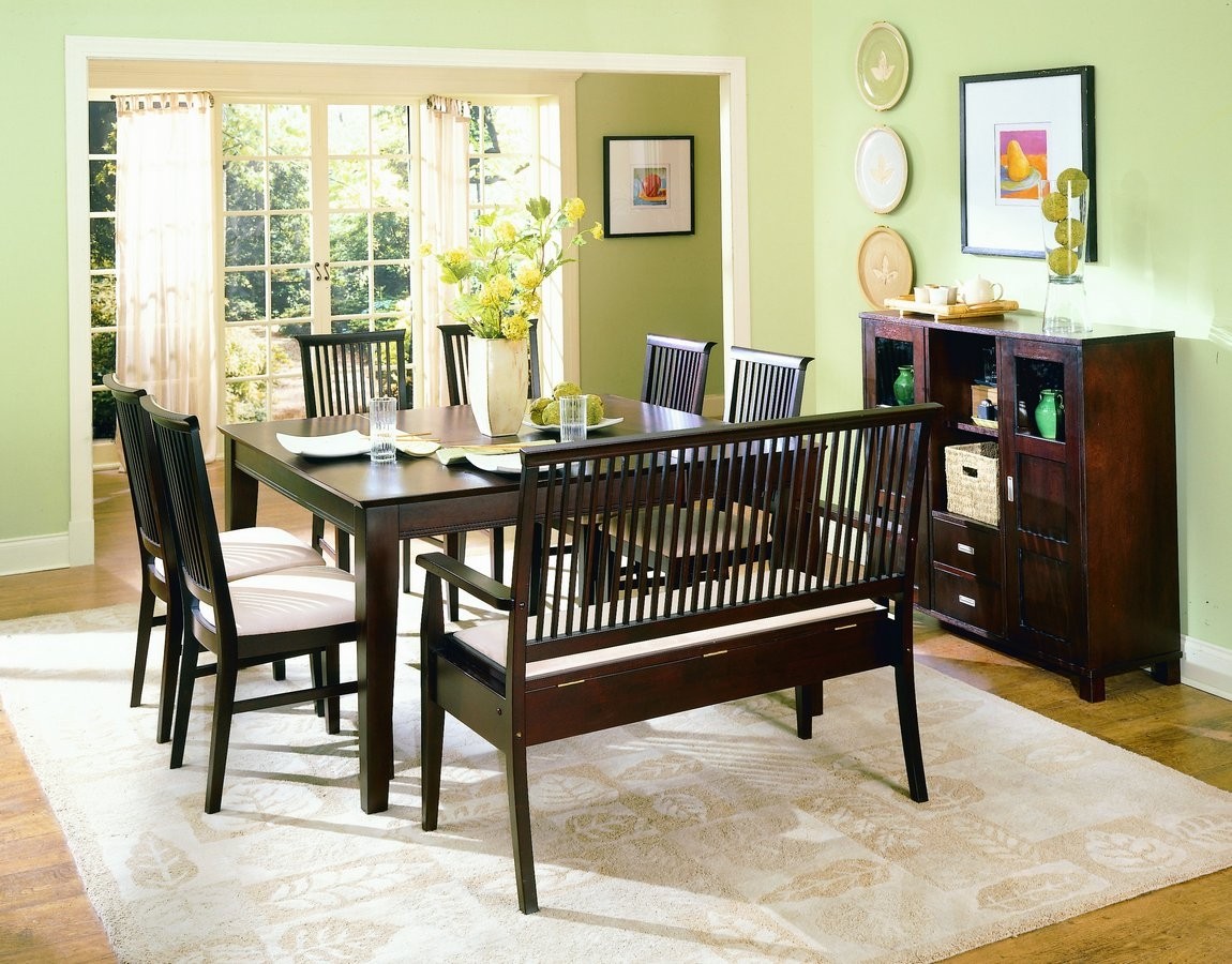 Butterfly leaf dining table