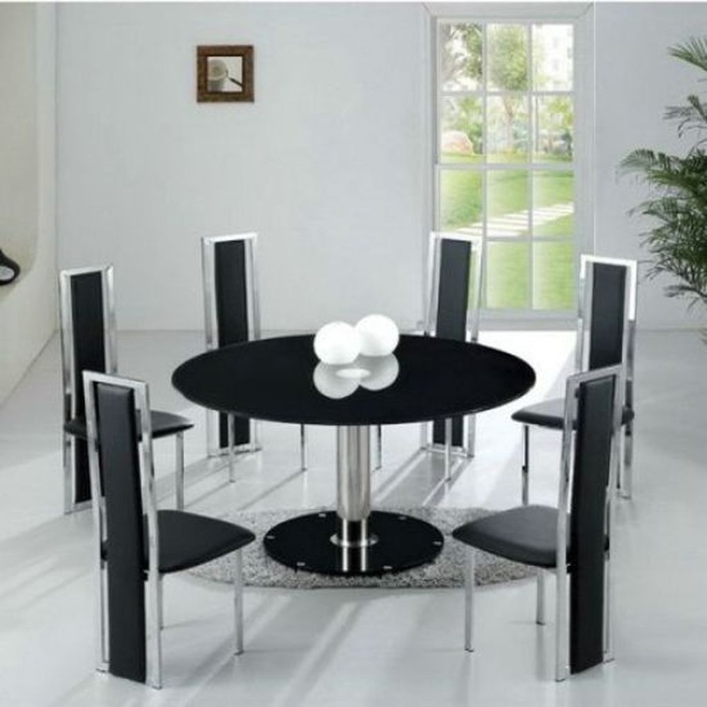 Round kitchen table for 6