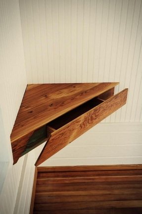 Triangle Corner Table - Foter