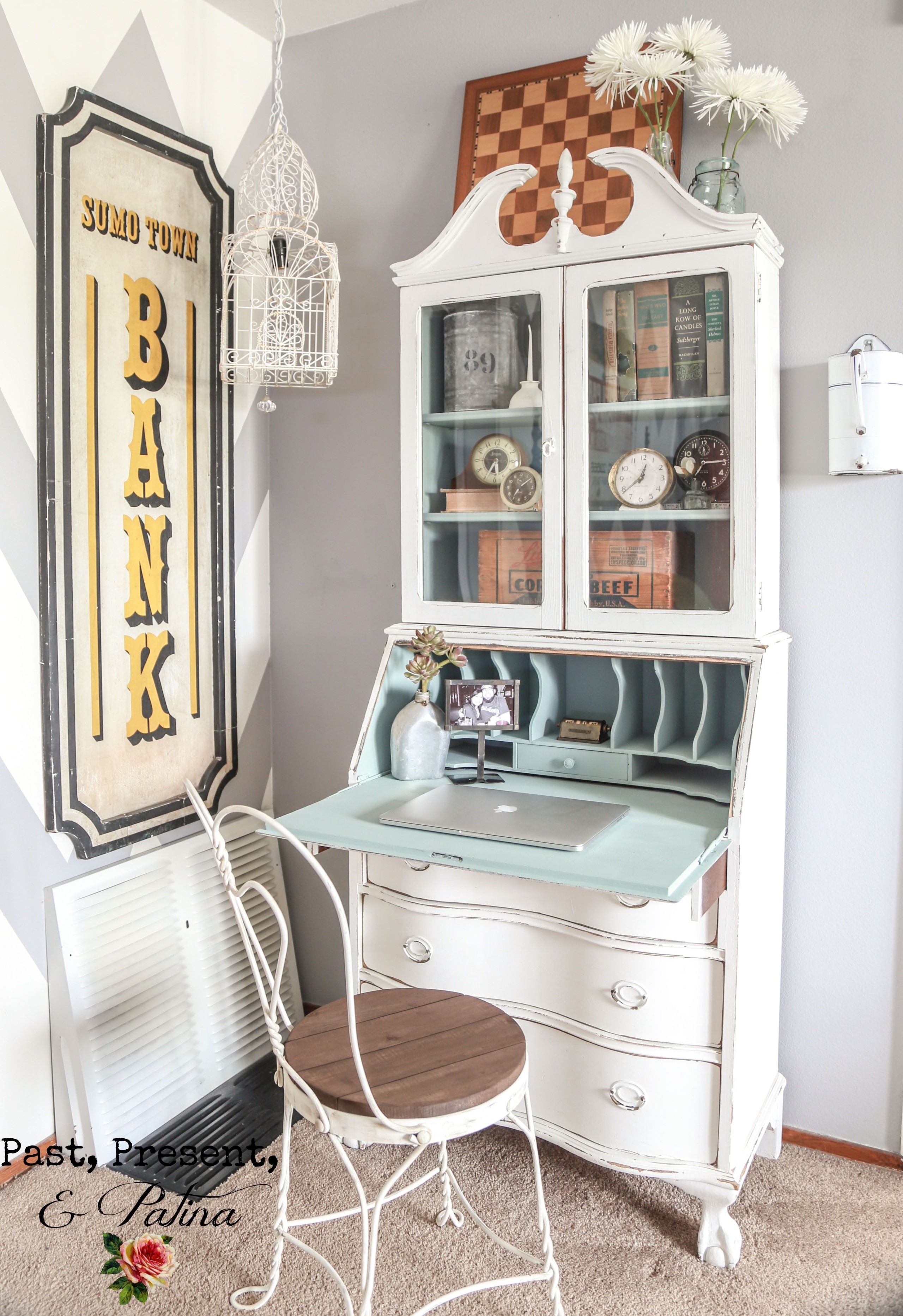 Vintage Secretary Desk With Hutch 0036