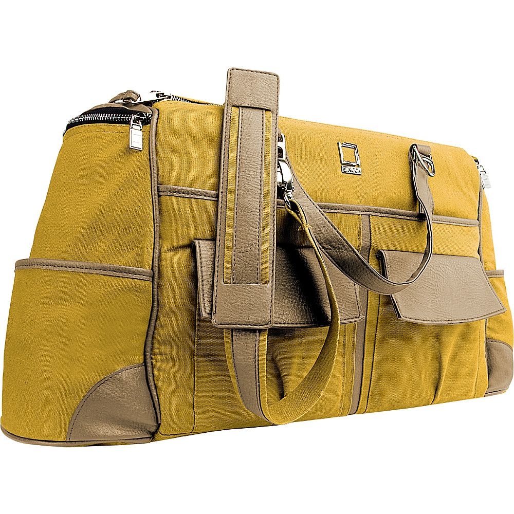 Duffle bag with compartments