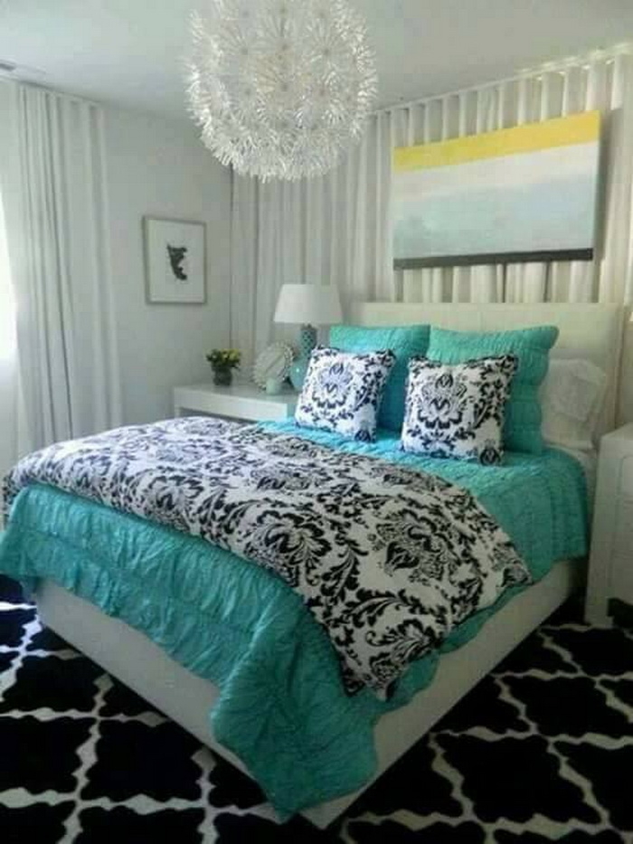 Tiffany blue comforter