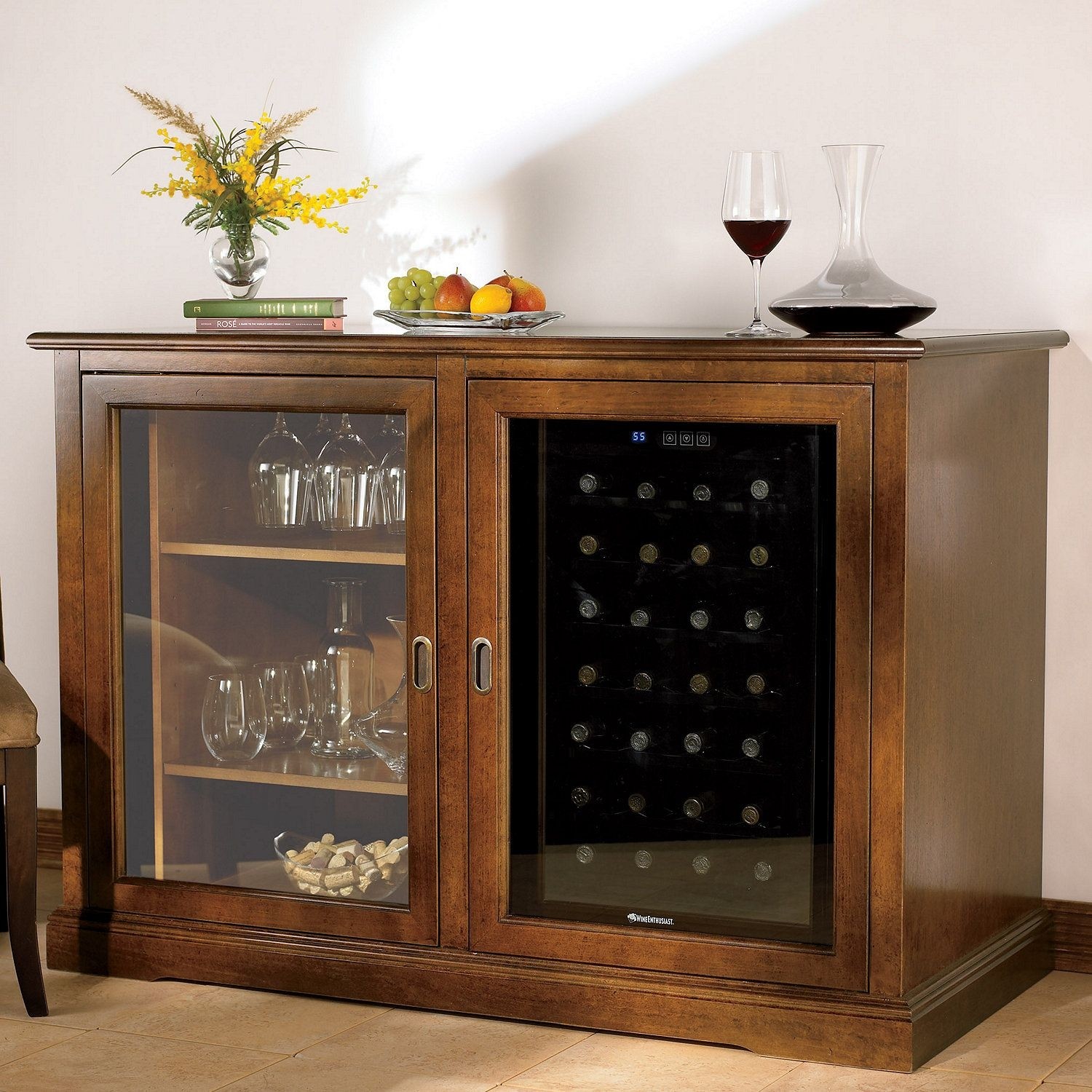 Wine cabinet with cooler