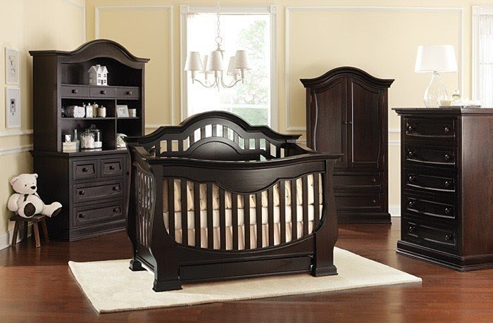 Convertible crib furniture sets
