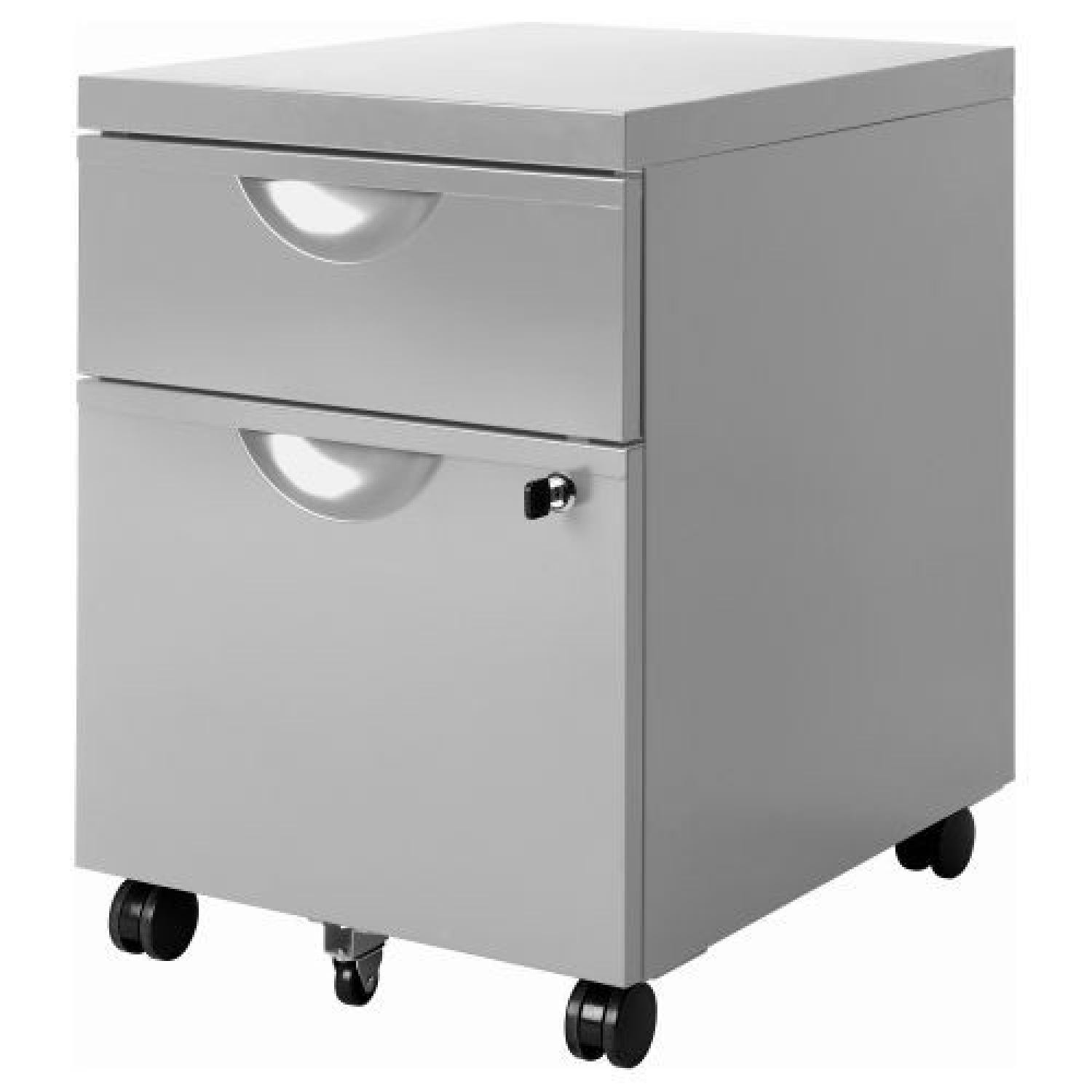 File cabinet on casters 3