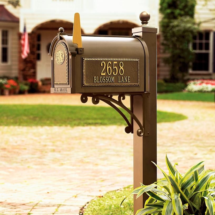 Mailbox hosting. Почтовый ящик на стойке. Почтовый ящик уличный. Американский почтовый ящик. Почтовый ящик в американском стиле.