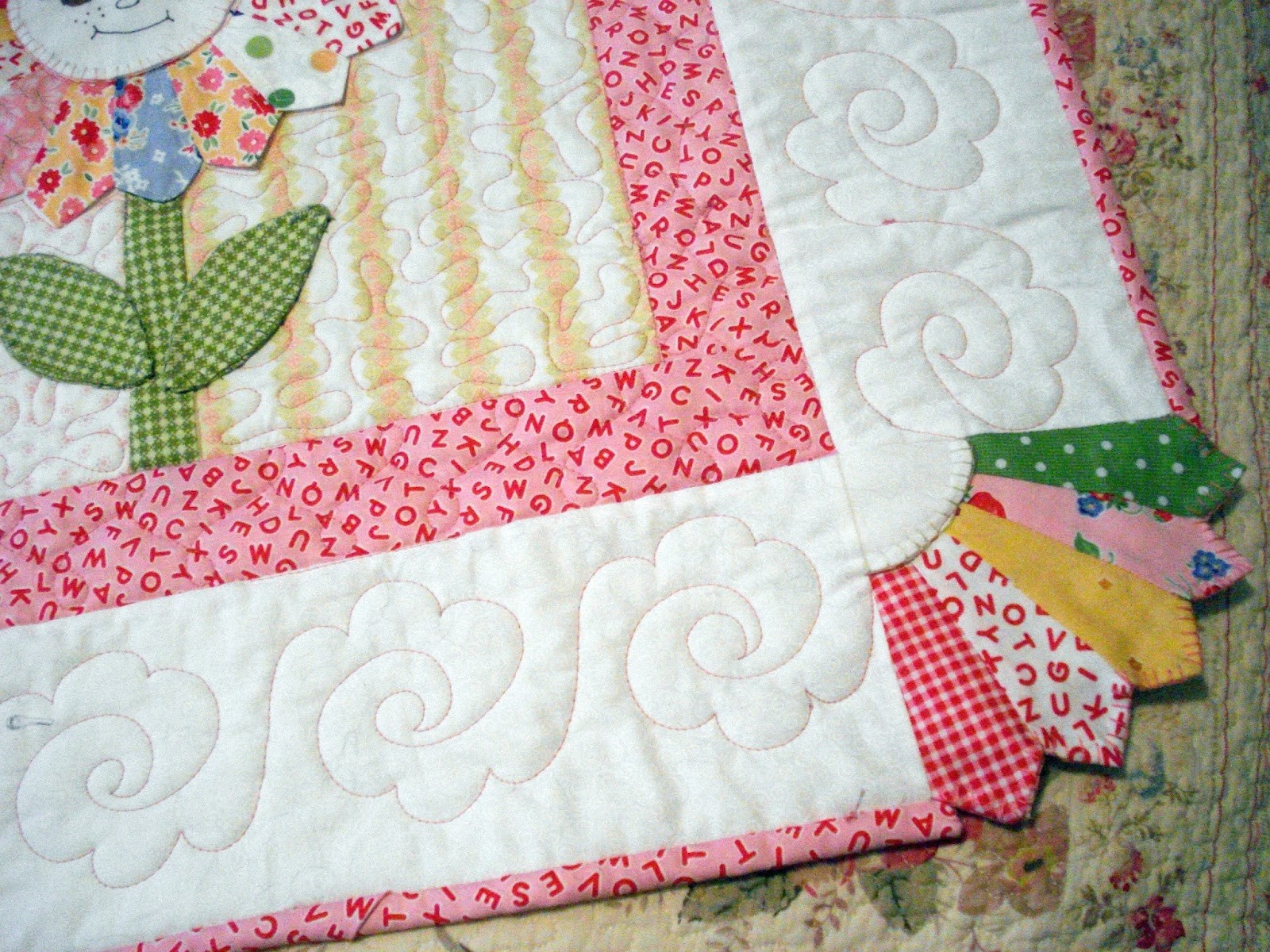 Floral patchwork quilts 4
