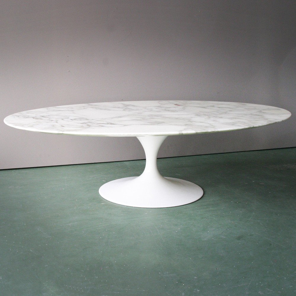 Oval Coffee Table Eero Saarinen Knoll