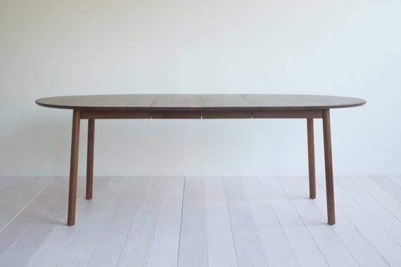Oval dining table with leaf 18