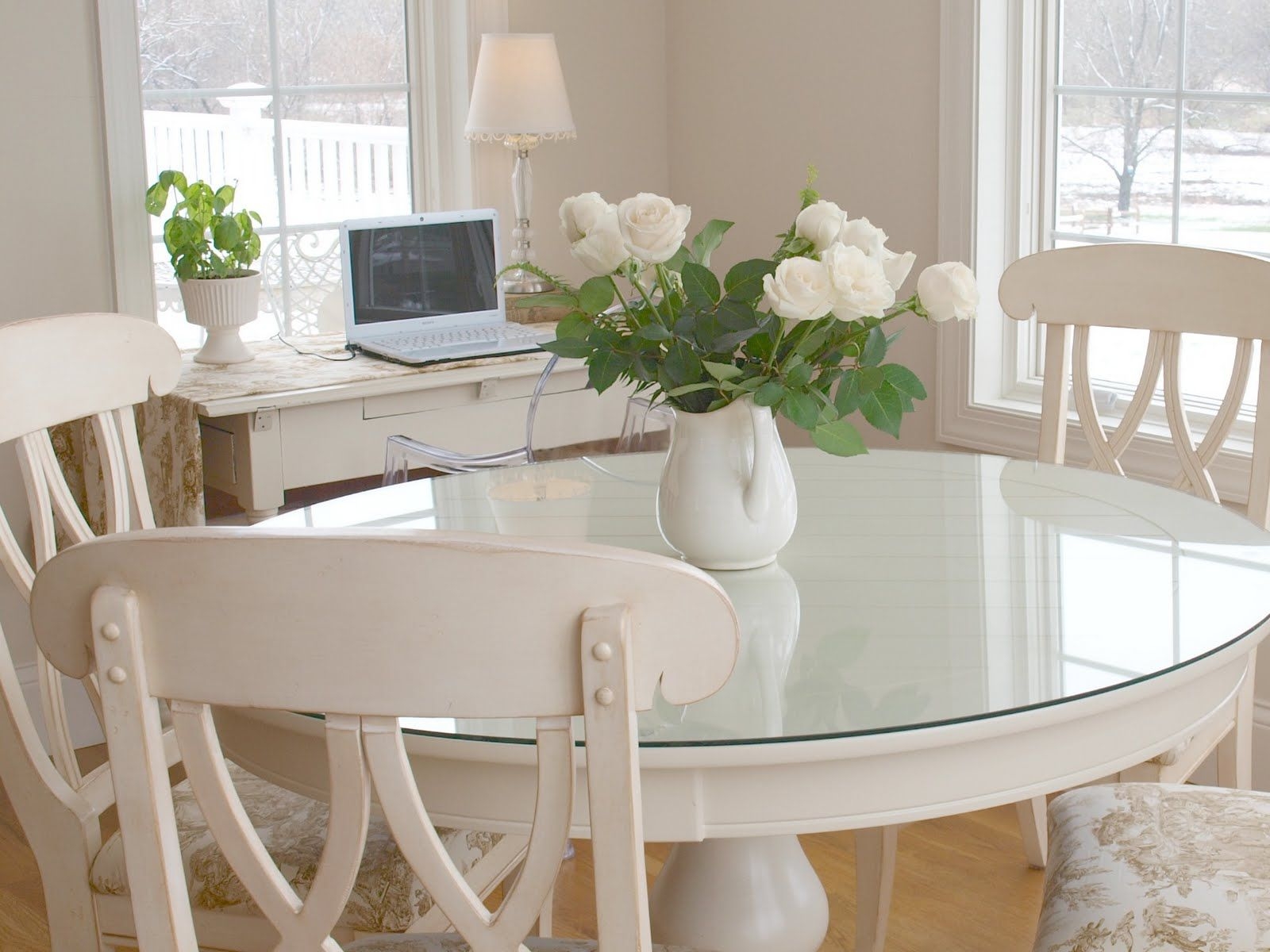 round glass kitchen table decor