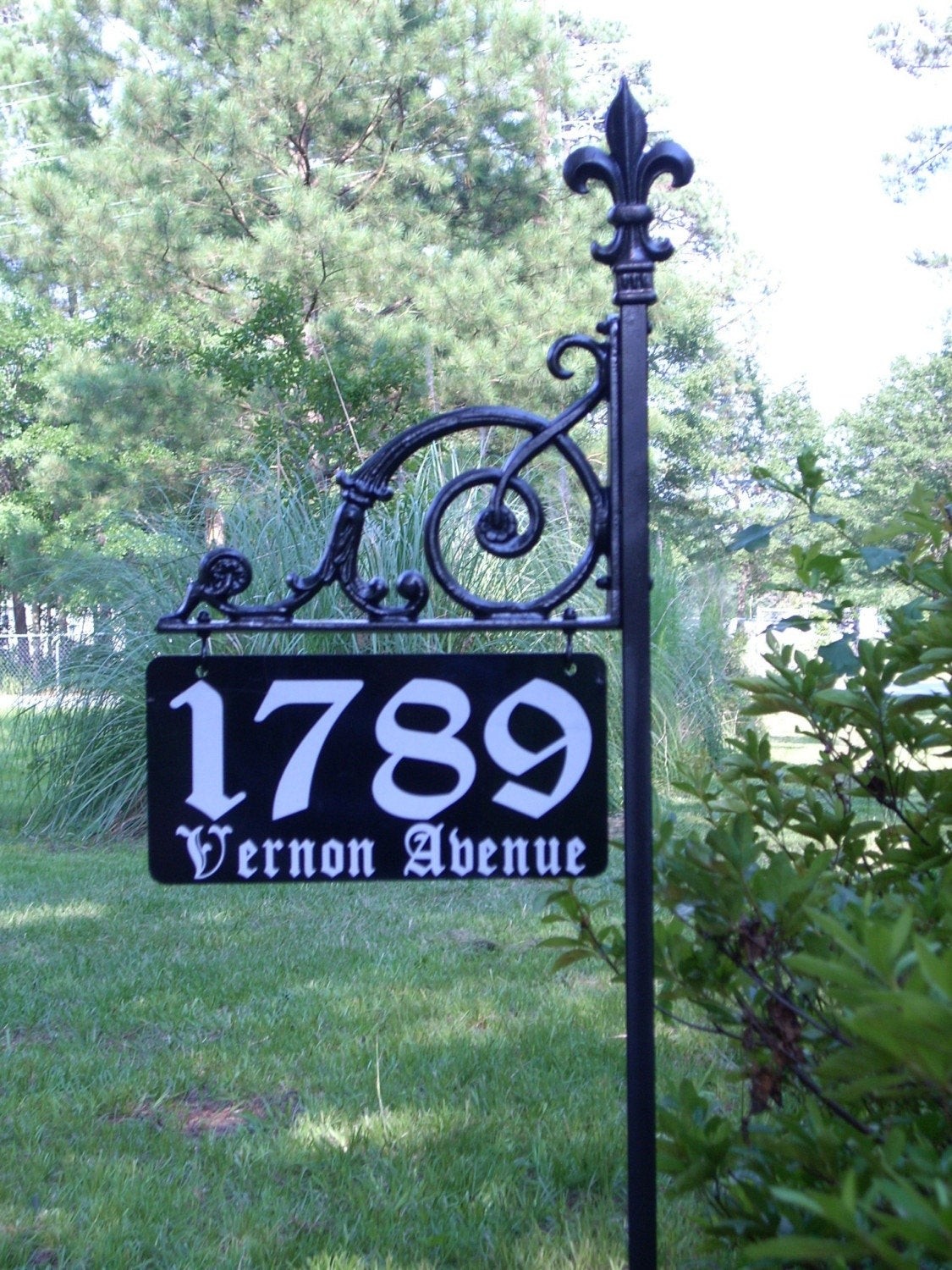 The victoria reflective address sign